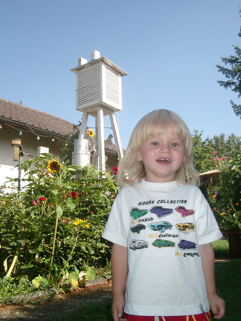 Little Paul, in front of the home station (summer 2009)